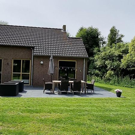 Vila Recreatiewoning Maas En Waal 72 Ewijk Exteriér fotografie